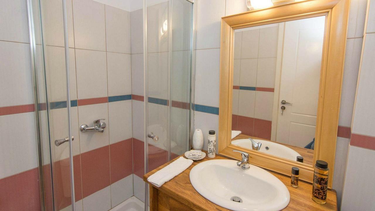 Lazaretto Palace Βαθύ Εξωτερικό φωτογραφία